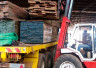 Découverte de 6 conteneurs de bois coupé illégalement